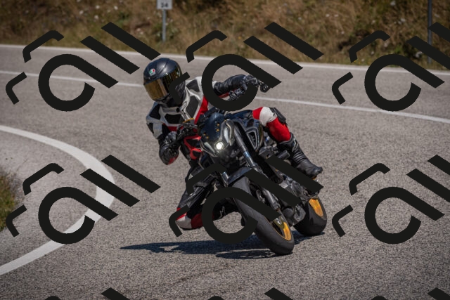 20250809123810-_5001172_am_