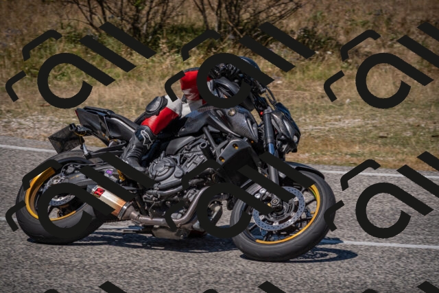 20250809124008-_5001185_am_