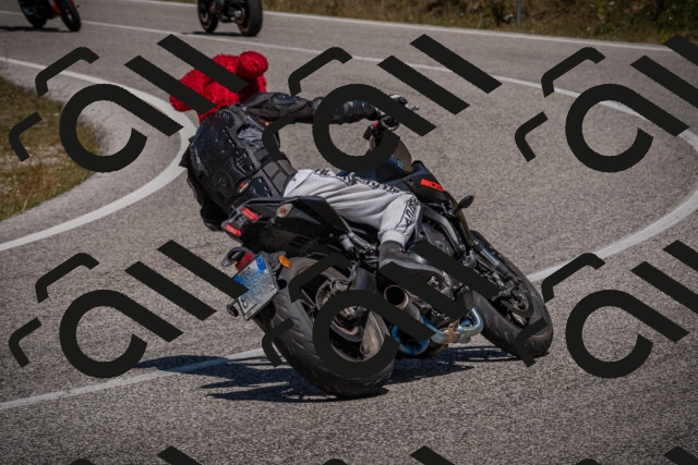 20250809124011-_5001189_am_