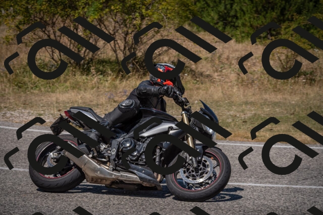 20250809124015-_5001191_am_