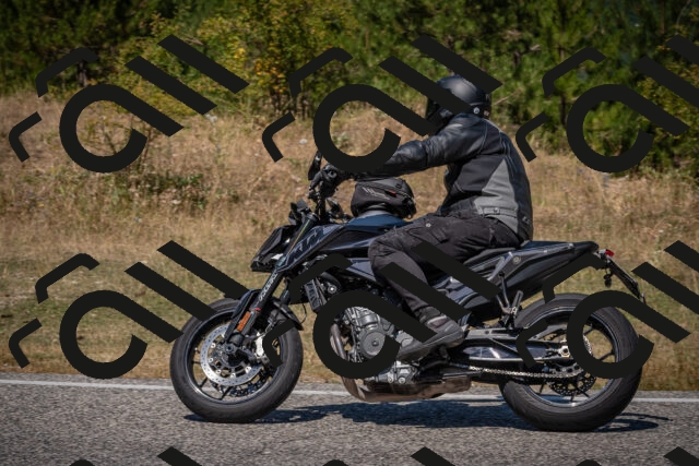 20250809124023-_5001197_am_