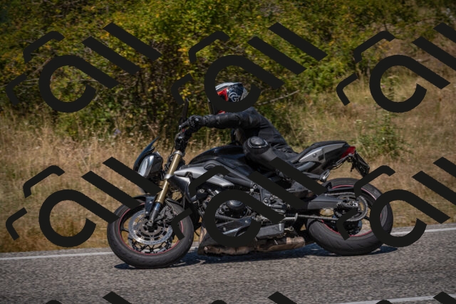 20250809124059-_5001199_am_