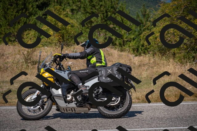 20250809124129-_5001206_am_