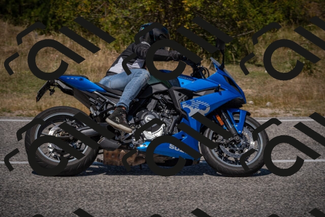 20250809124245-_5001220_am_