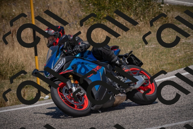 20250809125310-_5001280_am_