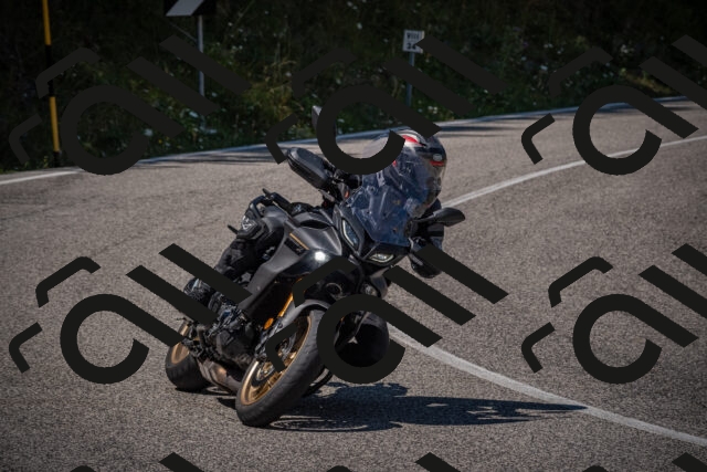 20250809125447-_5001292_am_