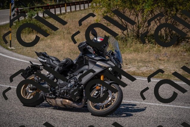 20250809125448-_5001293_am_