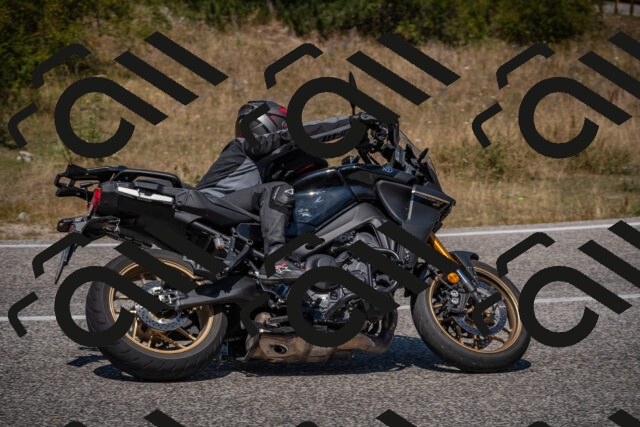 20250809125448-_5001294_am_