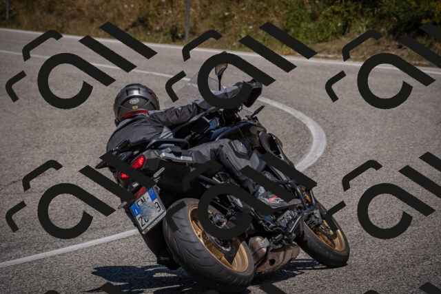 20250809125449-_5001295_am_