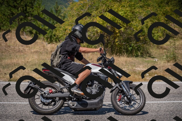 20250809125813-_5001323_am_