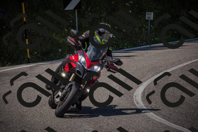 20250809125857-_5001324_am_