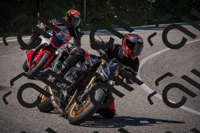 20250809125924-_5001329_am_