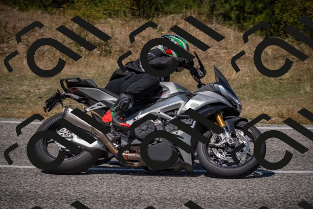 20250809125938-_5001354_am_