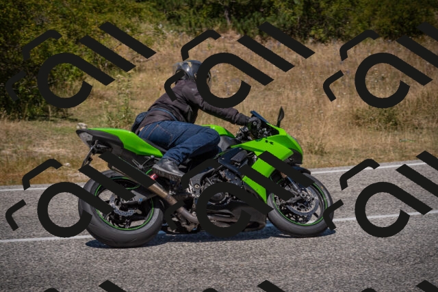 20250809125941-_5001358_am_