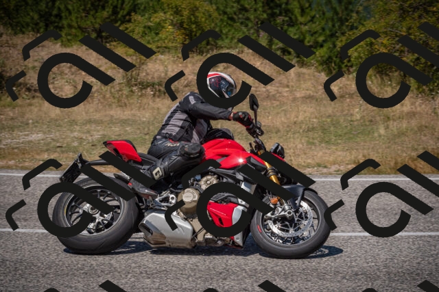 20250809130025-_5001368_am_