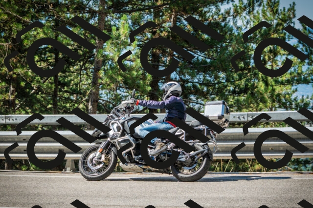 202508091027-DSC03326_c1_