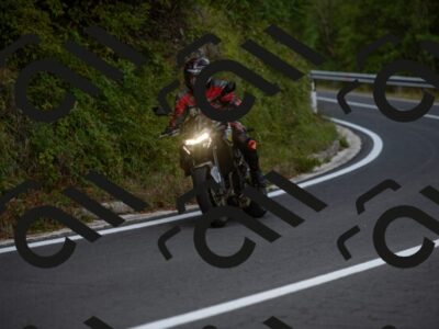 202508090929-M22_5500_m1_