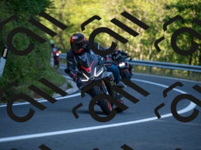 202508091000-M22_5530_m1_