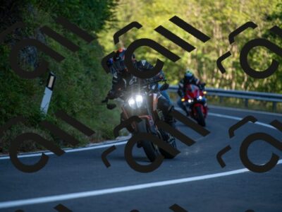 202508091000-M22_5532_m1_