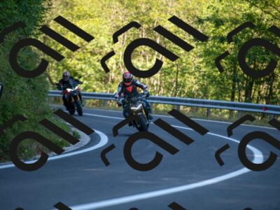 202508091007-M22_5565_m1_