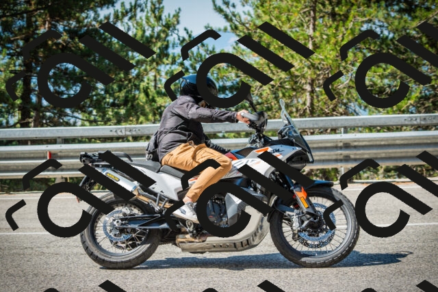 202508091035-DSC03399_c1_