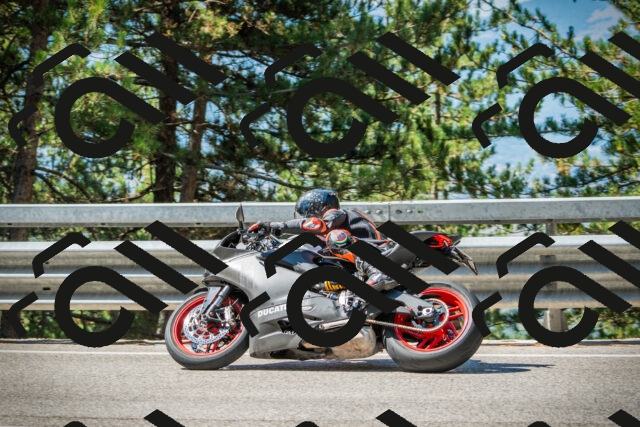 202508091052-DSC03568_c1_