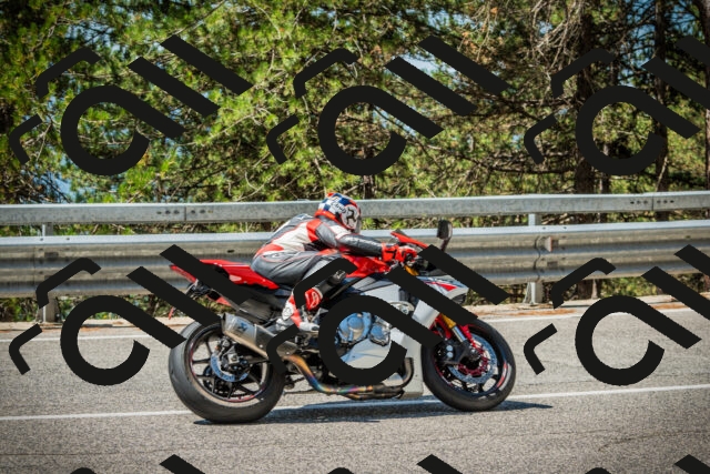 202508091136-DSC04005_c1_