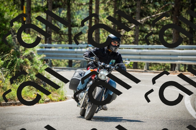 202508091137-DSC04017_c1_