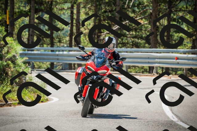 202508091138-DSC04023_c1_