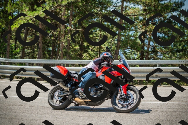 202508091138-DSC04025_c1_