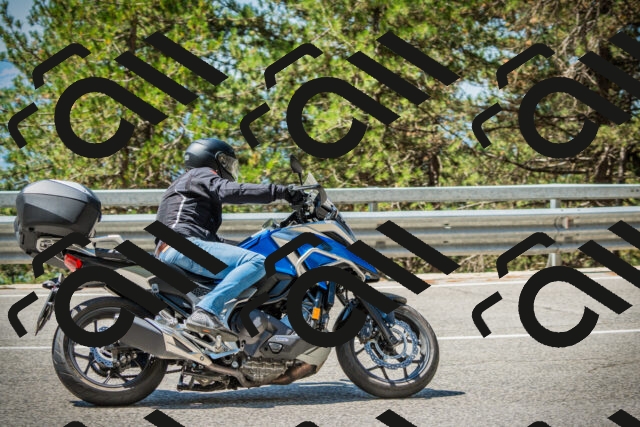 202508091147-DSC04147_c1_