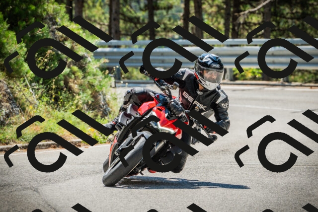 202508091151-DSC04216_c1_