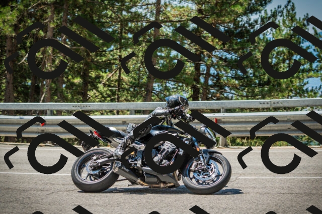 202508091152-DSC04253_c1_