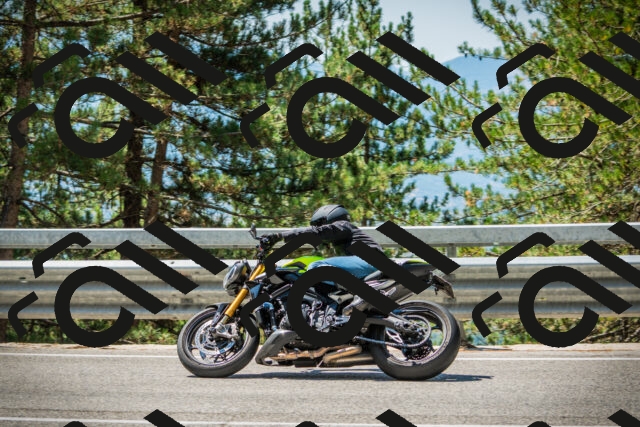 202508091200-DSC04372_c1_