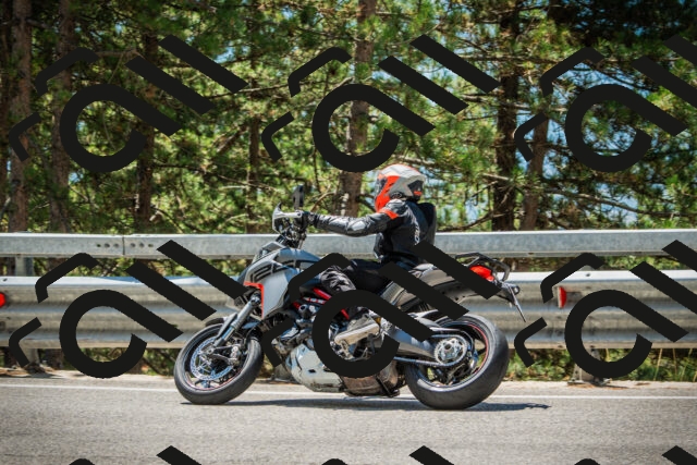 202508091234-DSC04770_c1_