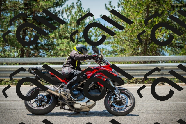 202508091252-DSC04976_c1_