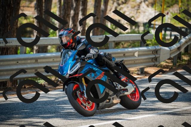 202508091253-DSC04990_c1_