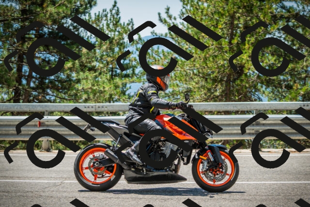 202508091253-DSC04999_c1_