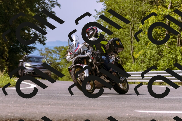 202508091051-_DSC5792_d1_