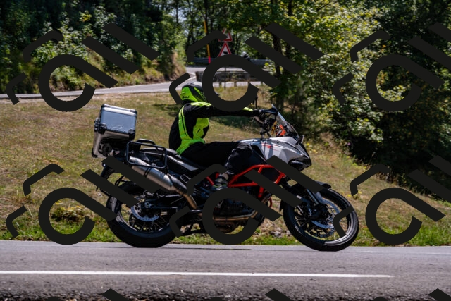 202508091407-_DSC2187_d2_