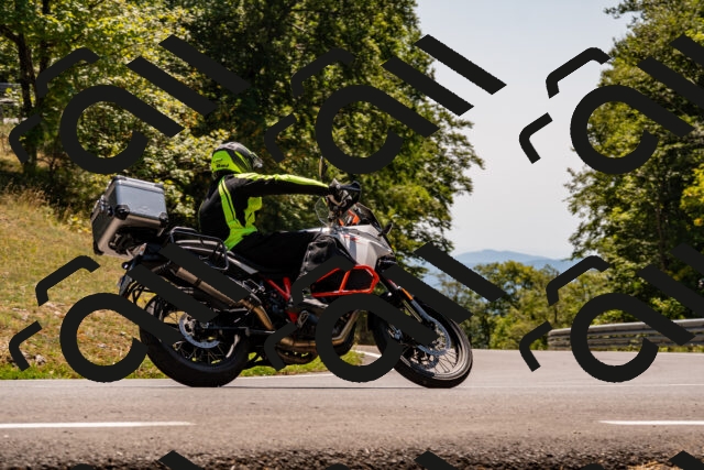 202508091407-_DSC2188_d2_