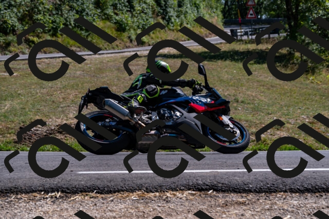 202508091542-_DSC2407_d2_