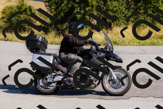 202508091027-_04A9253_c3