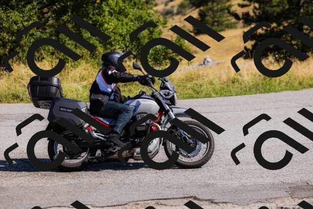 202508091027-_04A9257_c3