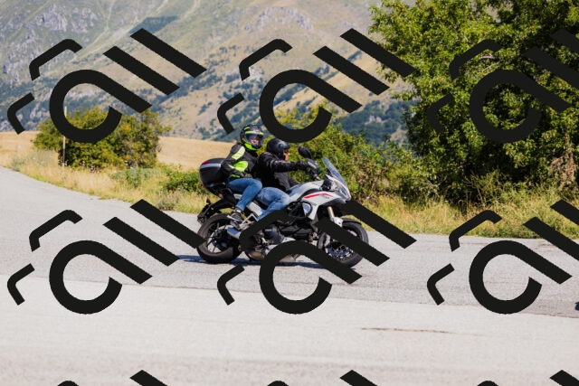 202508091105-_04A9325_c3