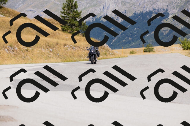 202508091106-_04A9328_c3