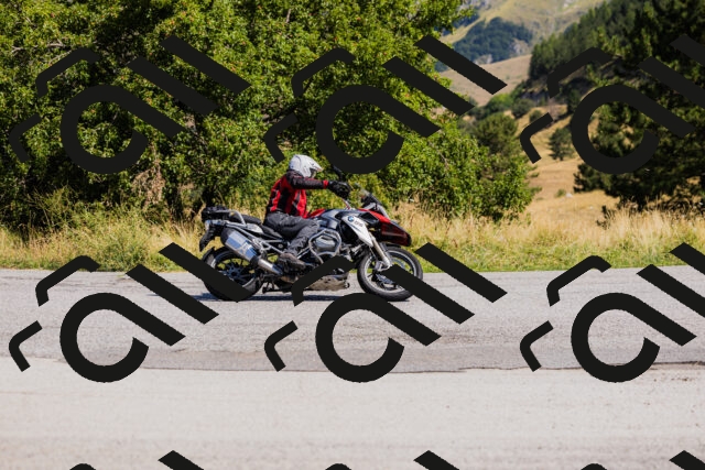 202508091109-_04A9350_c3