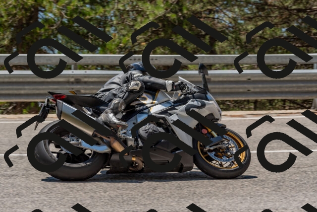 202508091300-DSC_2882_c4_