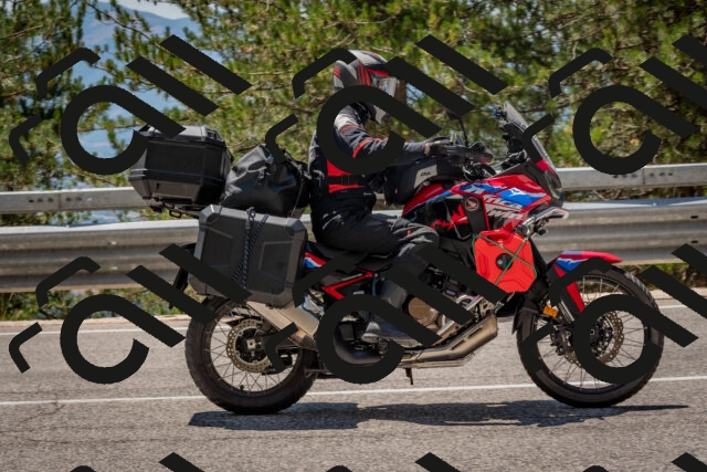 202508091305-DSC_2911_c4_