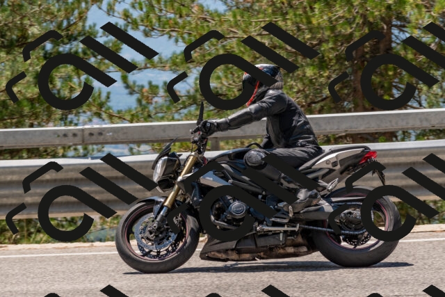 202508091305-DSC_2916_c4_